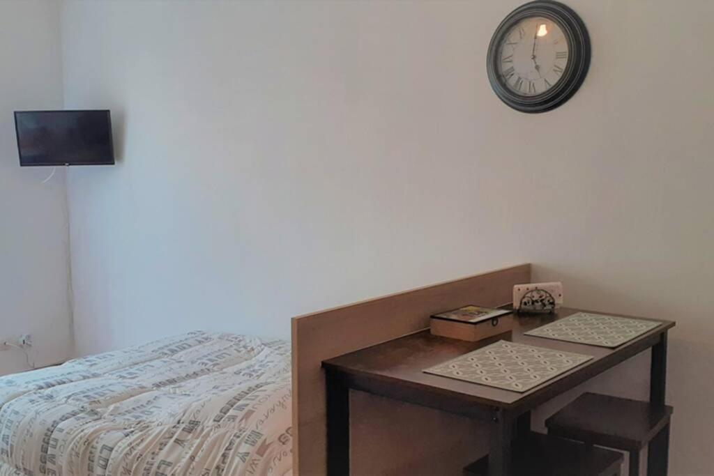 Agreable Logement Proche De La Gare Et Du Polygone Apartment Beziers Luaran gambar